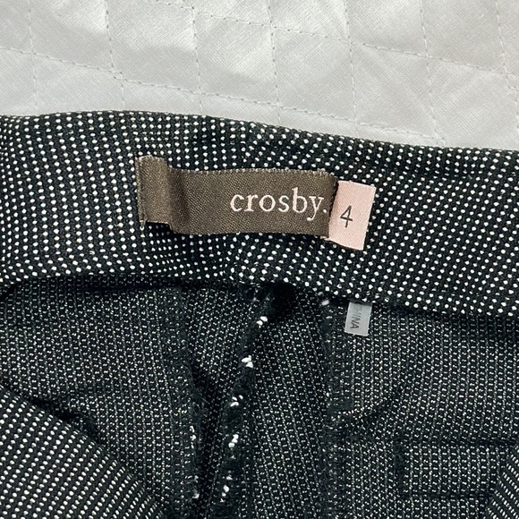 Crosby Pull on Ankle/Cropped Black & White Tweed Pants Size 4 Faux Back Pockets - Picture 6 of 10